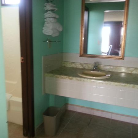 Gray Plaza Motel West Frankfort Esterno foto