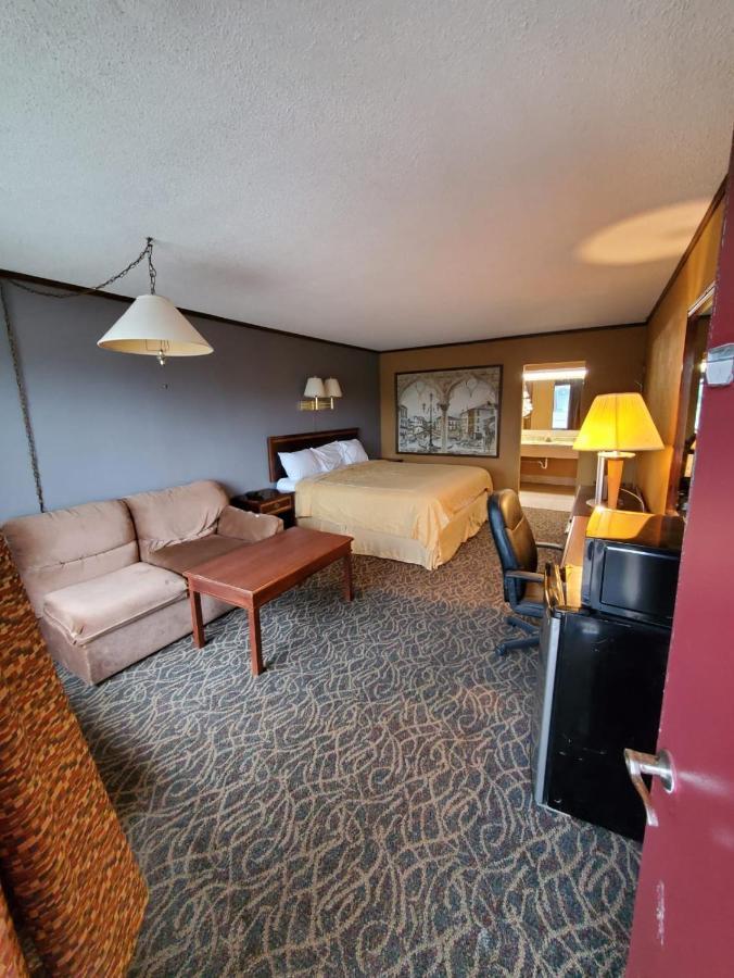Gray Plaza Motel West Frankfort Esterno foto