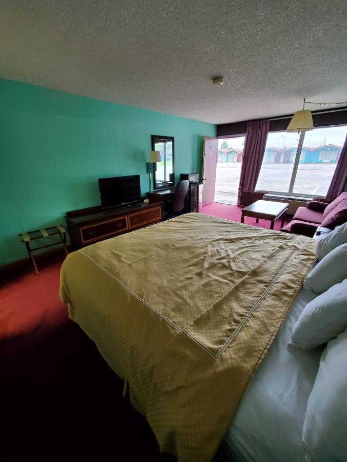 Gray Plaza Motel West Frankfort Esterno foto