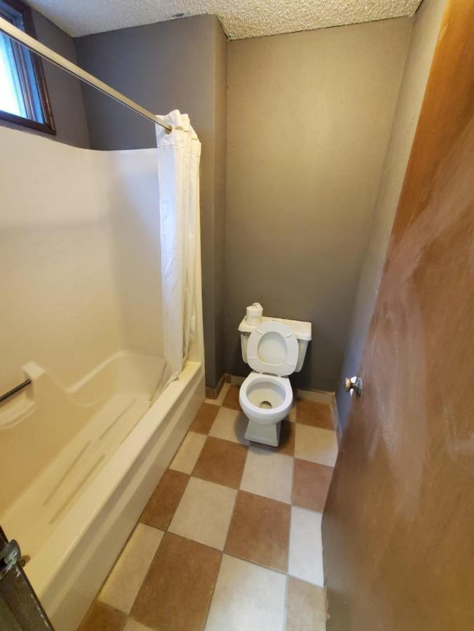 Gray Plaza Motel West Frankfort Esterno foto
